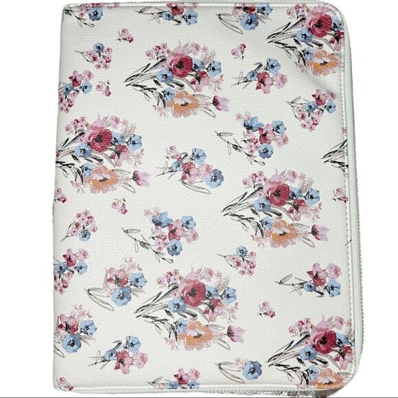 Matilda Jane On The Go Leather Tech Organizer - Picture 6 of 7